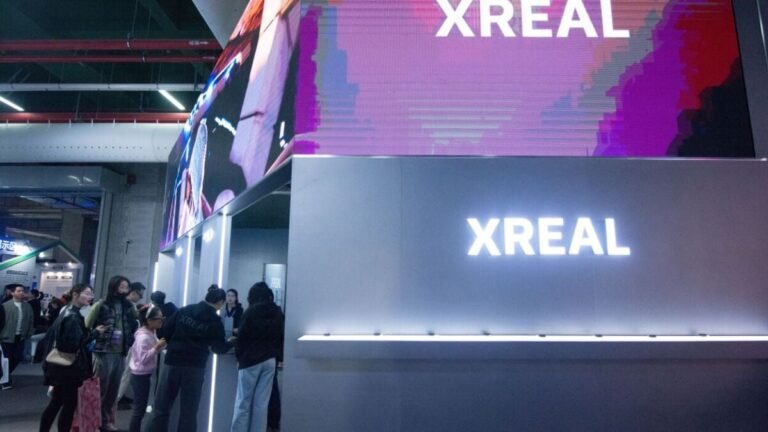 Xreal presenta la sua ultima collezione di occhiali AR con un design intercambiabile.